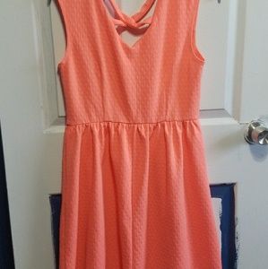 peach color dress